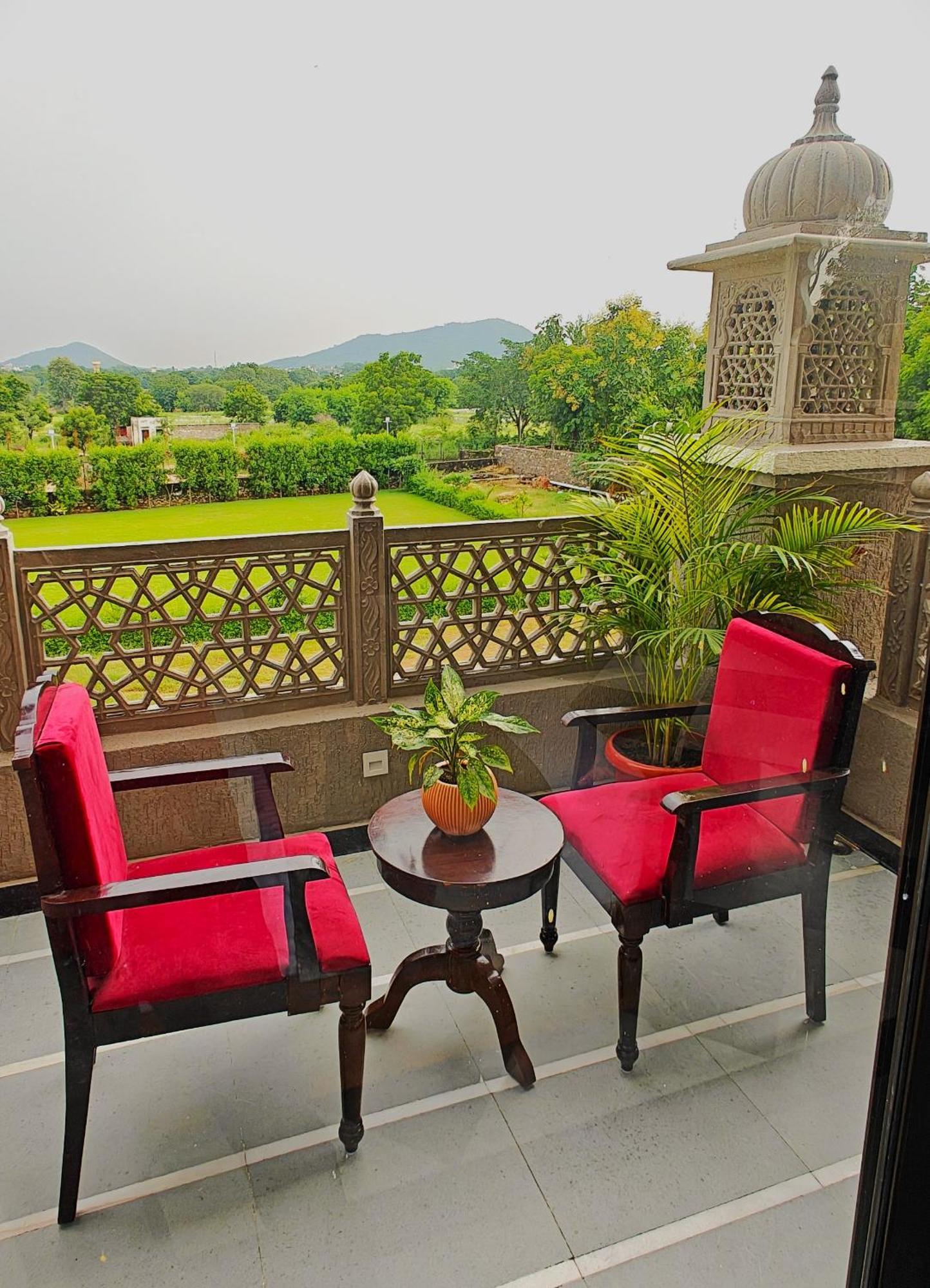 The Biletha Bagh Hotell Udaipur Exteriör bild